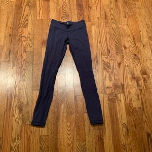 Navy ivivva leggings